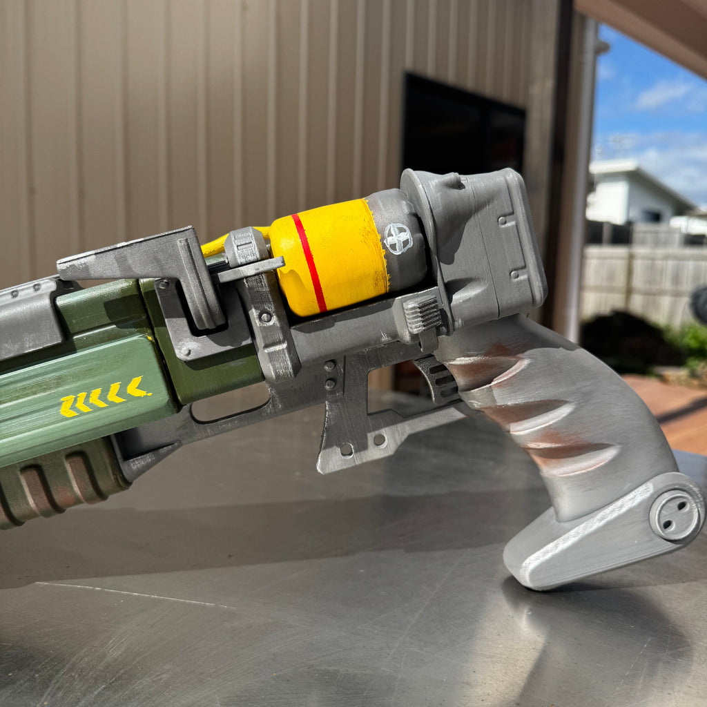 Fallout-Inspired Laser Pistol Prop