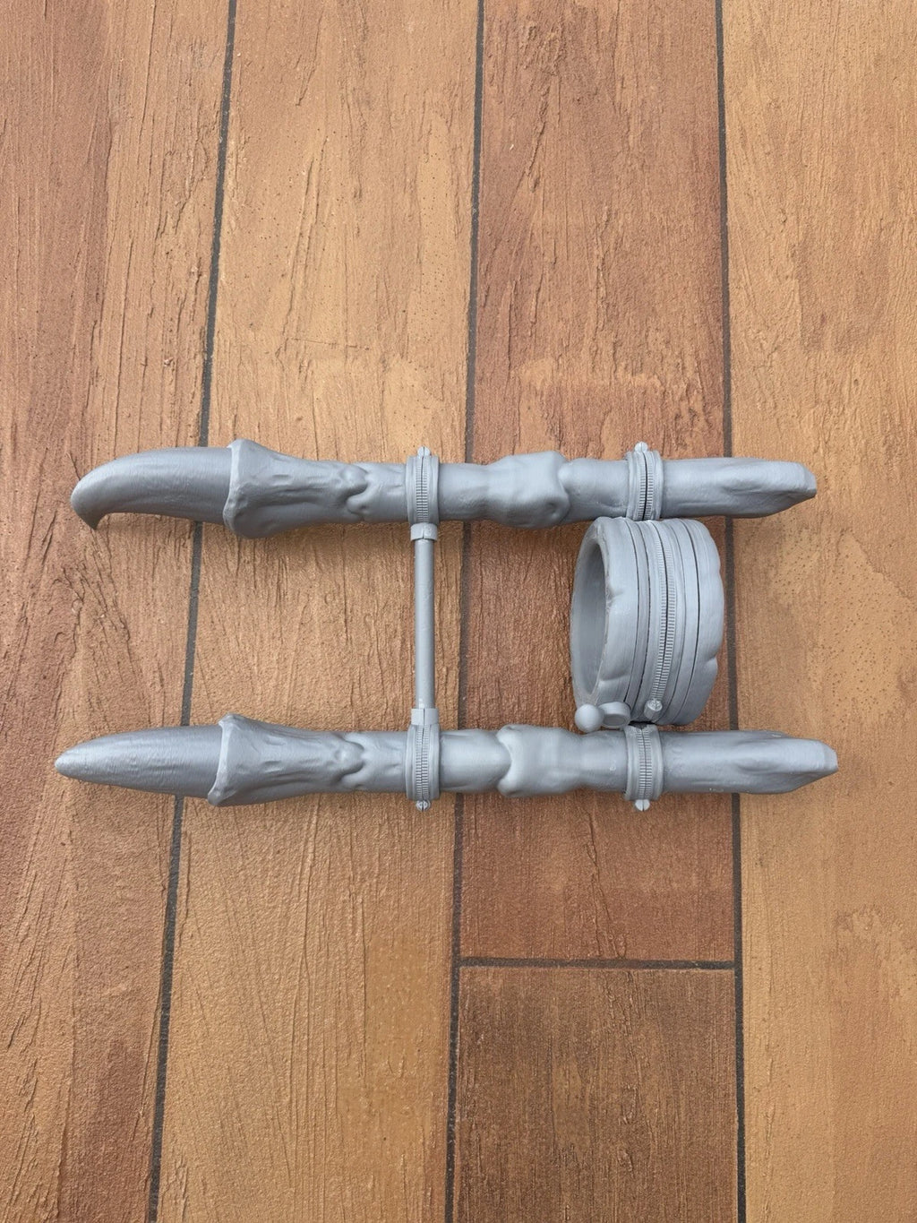 Fallout-Inspired Deathclaw Gauntlet