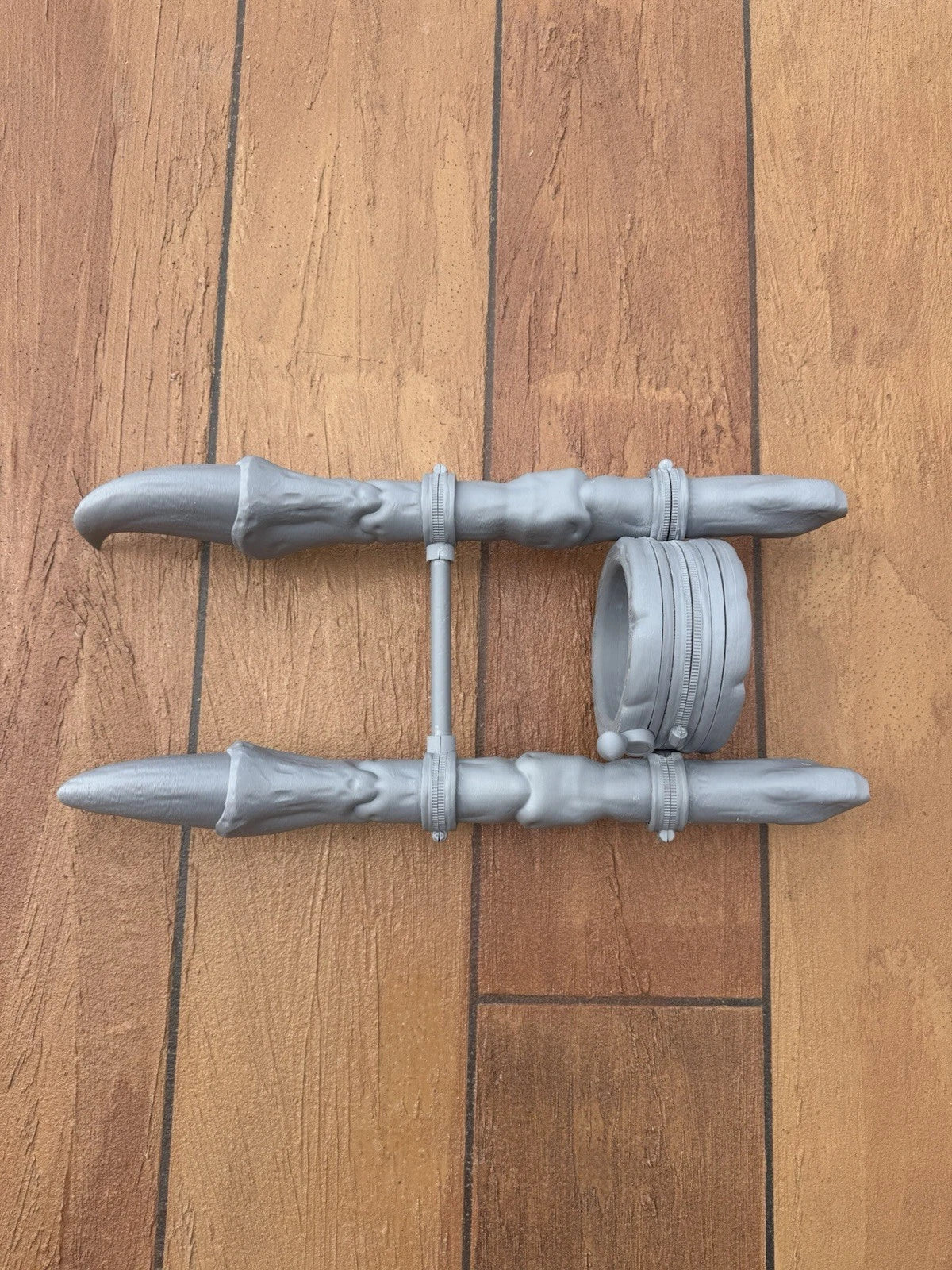 Fallout-Inspired Deathclaw Gauntlet